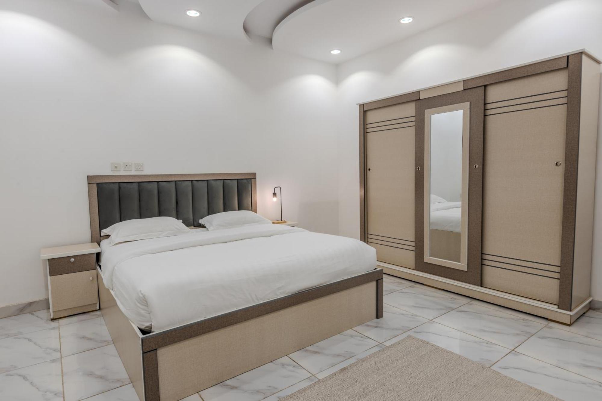Luxurious Family 3 Bedroom 10 Mins Drive To Al-masjid Nabawi - Nozol Noor 1 Médine